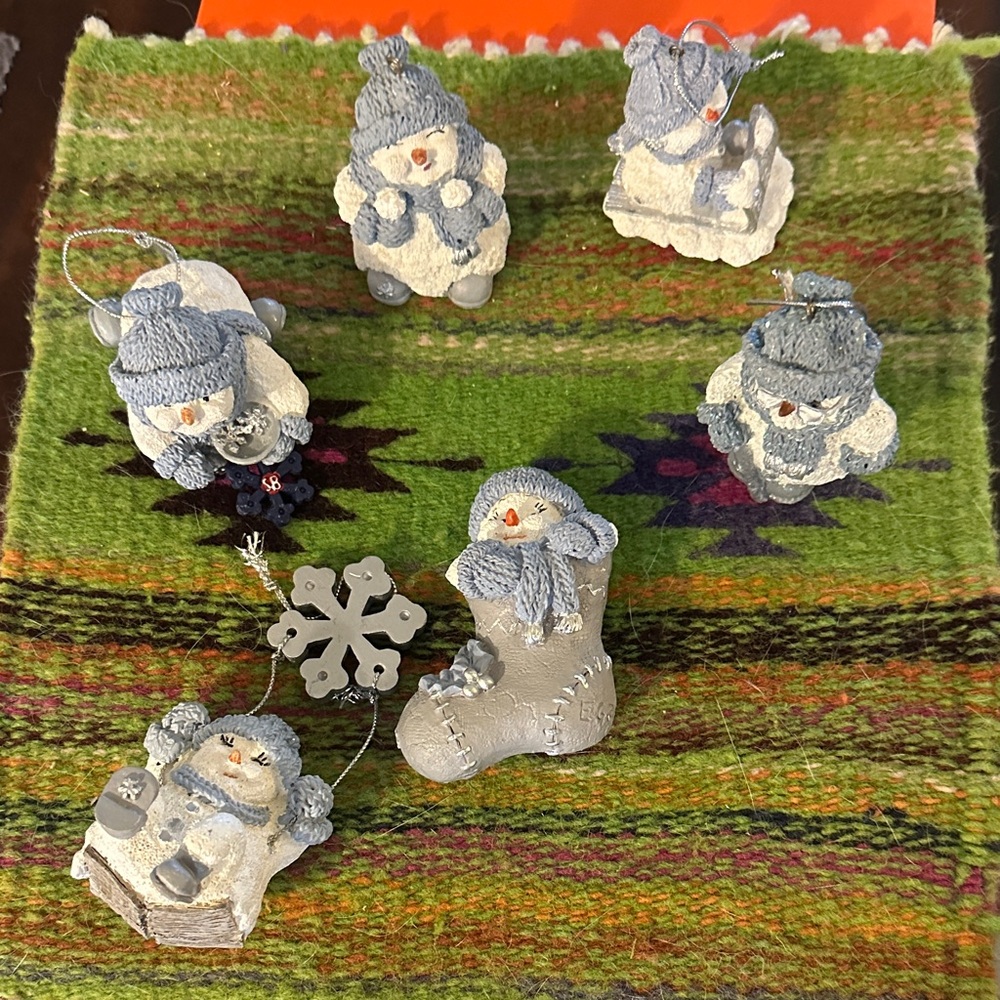 Snow Buddies Christmas Ornaments Set